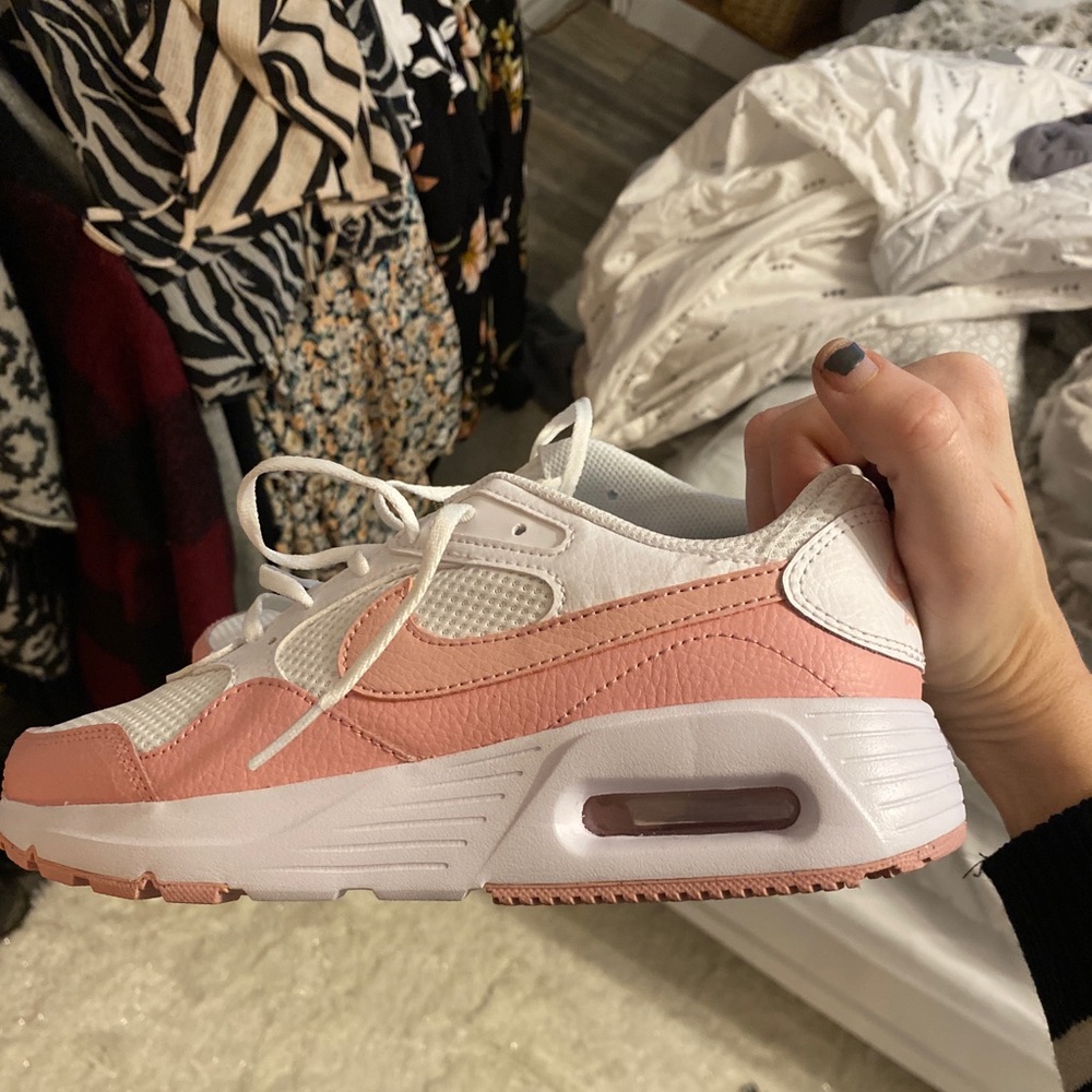 Nike running shoe white and pink. Never worn size 8